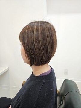 ネクサス NEXUS 自然な立体感が出るハイライトカラーショート