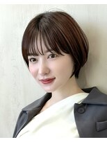 アフロート ルヴア(AFLOAT RUVUA) 〔岩田莉奈〕40代50代お洒落な白髪染ショートボブ新宿ケアカラー