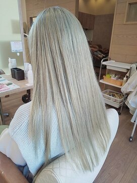 美容室ぱふ 土浦店 カラー/白髪染め/白髪ぼかし/髪質改善/ハイライト［土浦駅］