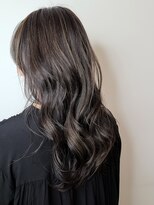 ジーナ 船橋(Zina)&nbsp;オトナ女子ツヤ髪アッシュカラーふんわりミディシースルーバング