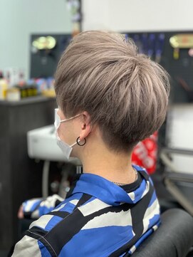 エイトヘアー(Ei8htHair) ミルクティーベージュ