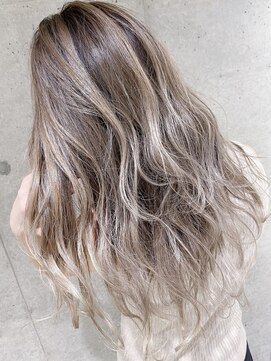 エイト 北千住店(EIGHT) ホワイトミルクティー×ハイバレイヤージュ