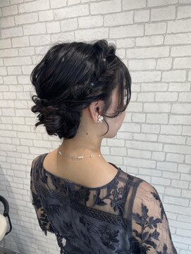 ミューバイケンジ(miu by KENJE) miu&伊藤夏海 ふわふわ可愛いヘアアレンジ◎