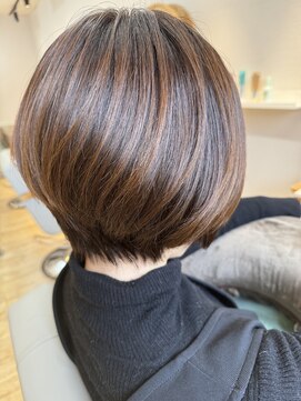 アリビオ(alivio) 【上品で美しい】グラデーションボブ