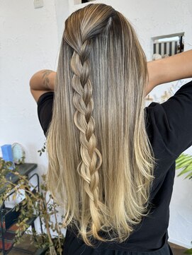 ソンリエ 青竹店(SONRiE) 外国人風ブロンドヘアー