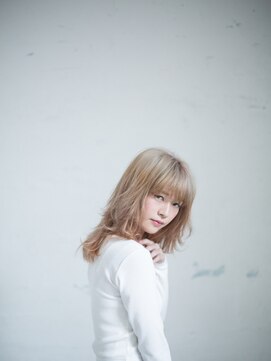 アマリス(Amaris) 外国人風ハイトーン20代/30代/40代/庭瀬