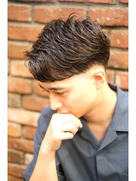 ブロートーキョーバーバーショップ 神田店(Bro Tokyo BARBERSHOP) 【神田】ナチュラル王道グリースで簡単ビジネススタイル