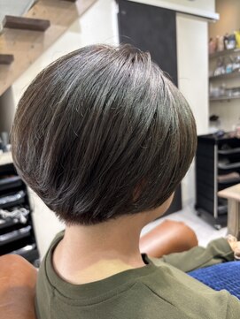 アオ(a-o) ショートボブ