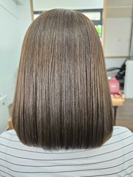 ブリリアンス(BRILLIANCE) 潤艶ボブ