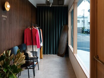 アヴァンス プロデュース バイ エガオ 大阪梅田店(AVANCE. PRODUCED by EGAO)の写真/【大阪梅田駅 徒歩10分】自分の魅力を発見!今までとはひと味違うスタイルにネイルケアも一緒にできるサロン