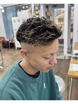 ユイマァルスロウ(YUIMARL SLOW) 極道パーマ【オールバックパーマ】