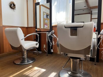 シュエット 美容室(CHOUETTE)の写真/【高知市/北金田】ゆったりと落ち着いた雰囲気が◎経験豊富な女性Stylistによる完全マンツーマン施術◇