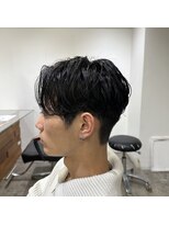 ミラバイグリーン(Mira by green)&nbsp;毛流れセンターパートｘ黒髪