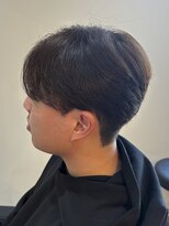 ヒュイル バイ ニアウ(Hwyl by Niau) MEN’S HAIR/刈り上げセンターパート/フェザーパーマ/伊勢崎