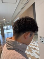 ケンジ 平塚 アネッタ(KENJE annetta) 刈り上げショート