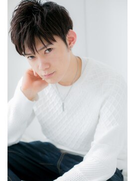 ローレン(LOREN) ＊LOREN＊襟足、サイドはスッキリ！大人カッコイイ黒髪ショート