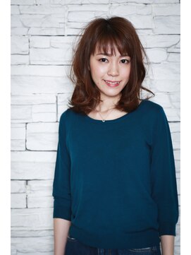 美容室 シャンティ SHANTY 外ハネミディアムスタイル