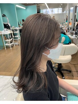 リーホリエ(Lee Horie) 【Rie】ブリーチなしつやグレージュ