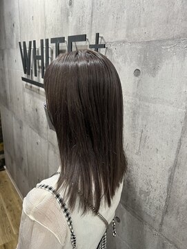アンダーバーホワイト 南海難波店(_WHITE) 【＿white+】