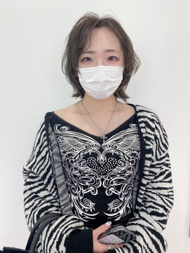 ギグスダブル 栄店(gigs double) くびれショート/アッシュベージュ