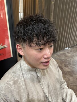 ハルクファースト 札幌(HRK 1st.) 縦落ちパーマ/カルマパーマ/ツイスパ/眉毛/フェザーパーマ