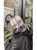 ヴァーディ オモテサンドウ(Vardy omotesando)&nbsp;シルバーカラー・グレーカラー