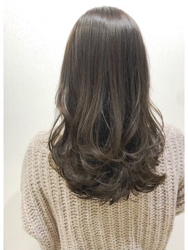 ロウ 町田(ROW) ミニウルフ/くすみブルー/テラコッタ/韓国マッシュ/くびれヘア