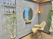 ビスケ(BiSKe)の雰囲気（植物に囲まれた店内。美容だけでなく植物知識も共有できます♪♪）