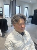 波巻きツイストスパイラルセンターパートツーブロック刈り上げ