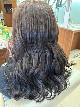 ヘアーアンドエステ ハラダ 滝ノ水店(Hair&Esthe Harada) 艶髪ダークグレージュ/巻き髪スタイル