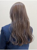 ベージュ