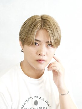 コンフィデンス メンズヘアー(confidence MEN'S HAIR) ナチュラルセンターパート