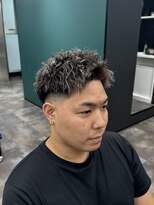 メンズサロンドットリアン(dot. lien)&nbsp;スキンフェード×ツイストパーマ×ホワイトメッシュ