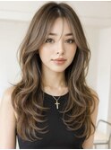 透明感×柔らかブラウンカラーの抜け感くびれレイヤーカット