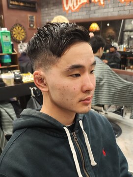 スリーセント 栄(3/cent) フェザーアップ/スキンフェード/フェードカット