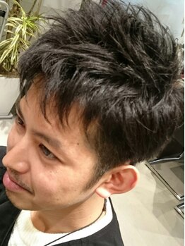 ヘアーラウンジ ランウェイズ(Hair Lounge Run Way's)の写真/男性からも大好評◎表参道《PEEK-A-BOO》で18年間磨いた技術でお似合いのスタイルをデザインしていきます！