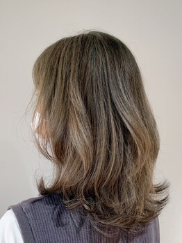 モリノマ(morinoma)の写真/貴重な国産ヘナを使った100%のオーガニックハーブカラー◎髪と頭皮をいたわりながら染められるのが魅力♪