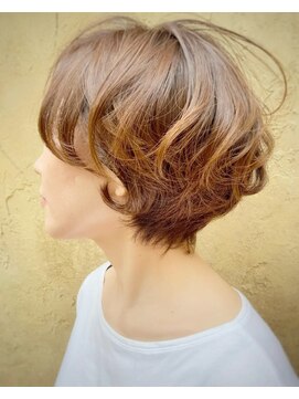 ビュートリアム 梅田(BEAUTRIUM) 20代/30代/40代/大人可愛い/辺見えみり/大人ショート