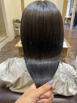 リム(Limb) 【Limb小林】艶感　ブルーブラック　髪質改善