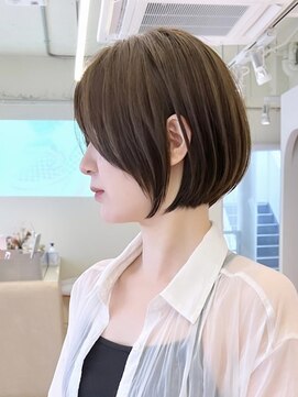 ウル 名古屋栄(ulu) 美しすぎる大人ショートヘア