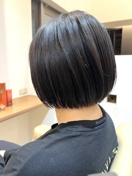 シアン(cyan) おさまり柔らかボブ