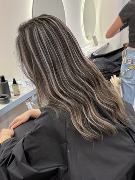 リュストル 町田(LUSTRE) 大人ハイライト