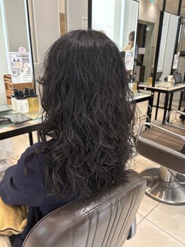 ネオリーブギンザ 銀座店(Neolive GINZA) 結んでもおろしても可愛いロングパーマヘア　(銀座)
