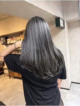 サニー 渋谷(SUNNY) バレイヤージュ、ハイライト、レイヤーロング、グレーベージュ