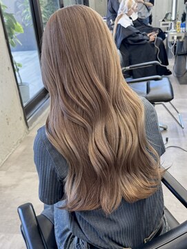 ローレン(Lolen.) ヘーゼルベージュ 巻き髪 ふじゆー