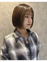 シック(chic.)&nbsp;オリーブグレージュ/オリーブカラー/ブリーチなしカラー/ボブ