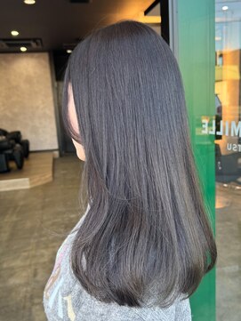 オリーブグレー