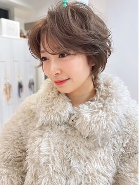 モナバイルーブル(MONA by Louvre) 【MONA名古屋駅/名駅】ショートパーマ/ショートレイヤー