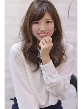 ナナナパレナ 梅田店(nanana parena) 流し前髪で大人綺麗ゆる巻きヘア【nanana parena】