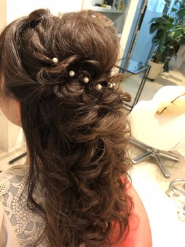 ヘアーリゾートラシックアールプラス(hair resort lachiq R+) 《R+》プリンセスハーフアップ